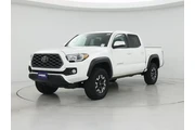 $35998 : Toyota Tacoma 2023 4x2 TRD O thumbnail