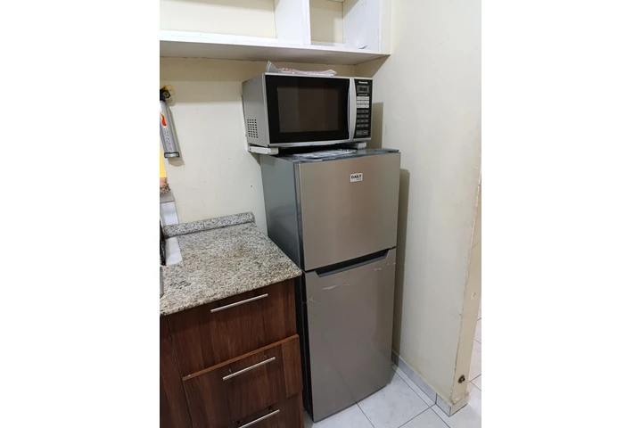 $650 : Alquiler 2 cuartos 2 baños image 5