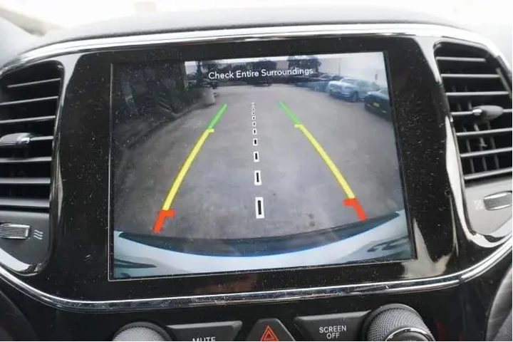 $22888 : Jeep Grand Cherokee 2021 4x4 image 9