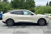 $39745 : Ford Mustang Mach-E 2025 AWD thumbnail