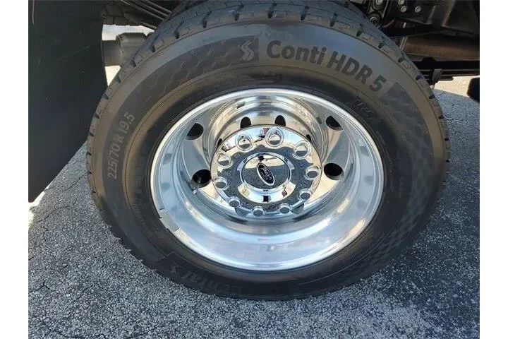 Ford F-450 Super Duty 2024 4 image 6