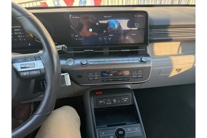 $19997 : Hyundai KONA 2024 SEL 4dr Cr image 8