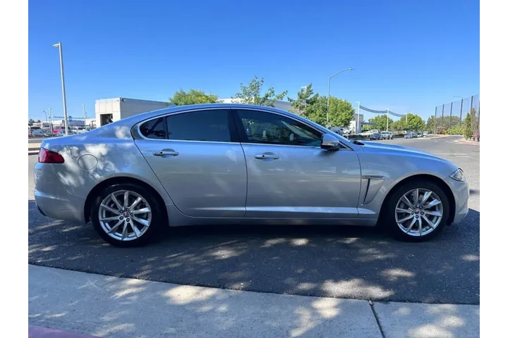 $12850 : 2015 XF 2.0T Premium image 6