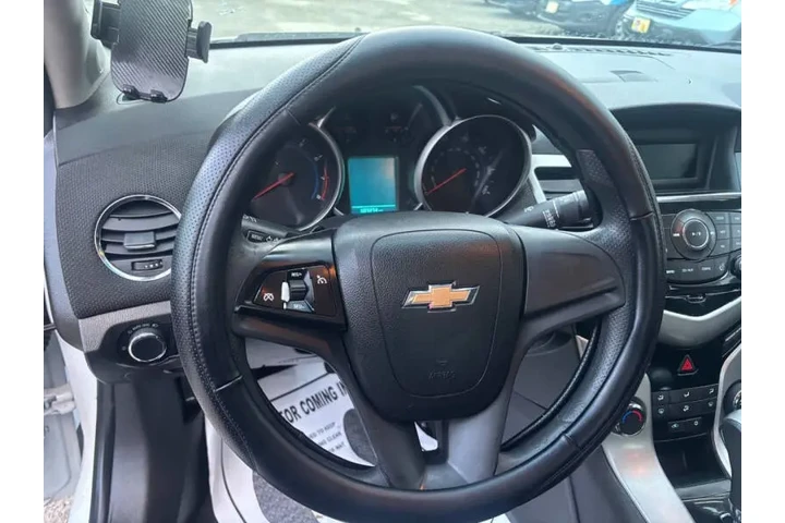 $5599 : 2014 Cruze LT Fleet image 9