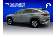 $27698 : Hyundai TUCSON 2025 SEL 4dr thumbnail