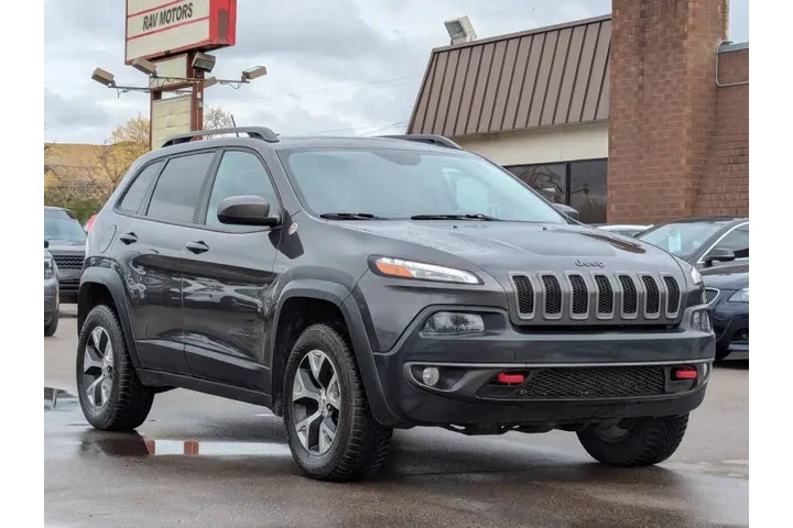 $14997 : 2014 Cherokee Trailhawk image 4