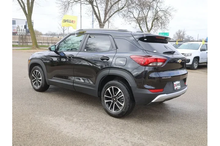 $23177 : Chevrolet Trailblazer 2025 L image 7