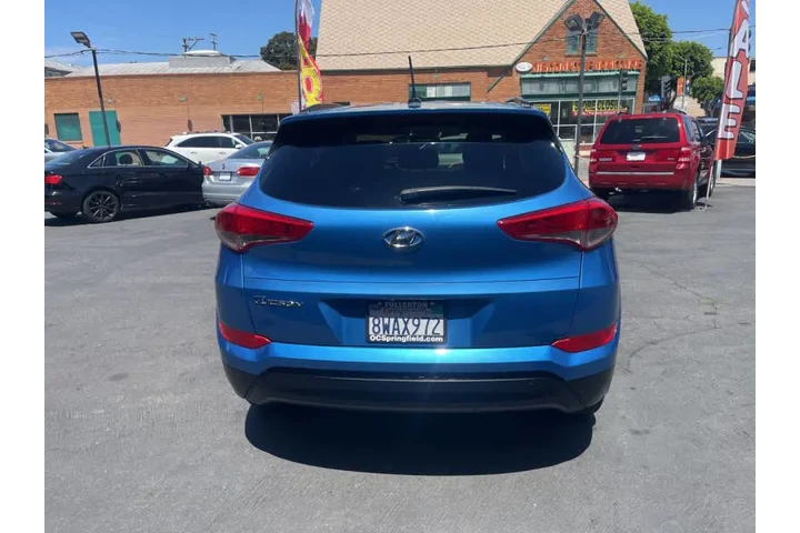 $13995 : 2017 Tucson SE image 7