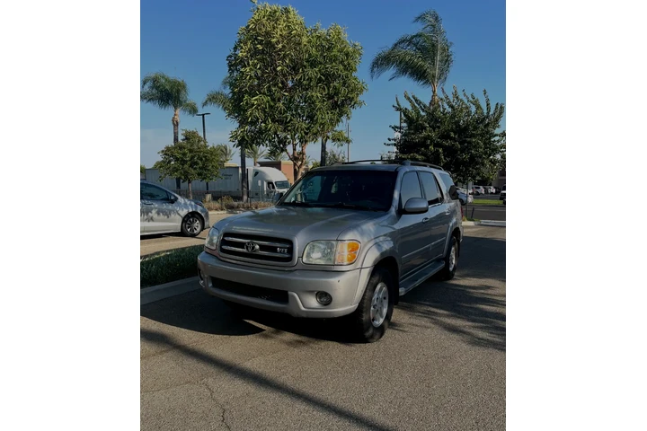 $3000 : 2002 Toyota Sequoia Runs great image 5