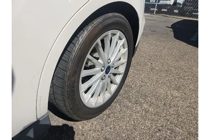 $7761 : Ford C-MAX Energi 2016 SEL 4 image 7