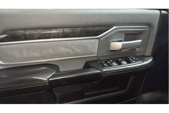 $38957 : Ram 3500 2019 4x4 Big Horn 4 image 8