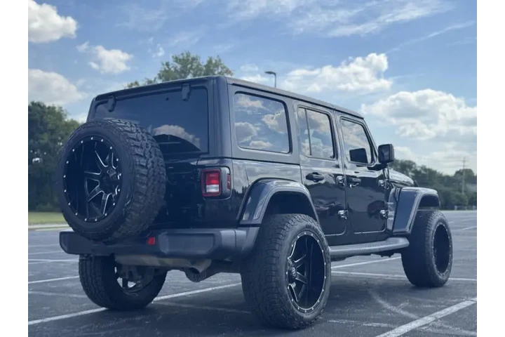 $21999 : 2019 Wrangler Unlimited Sahara image 5