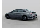$23920 : Hyundai ELANTRA 2024 N Line thumbnail