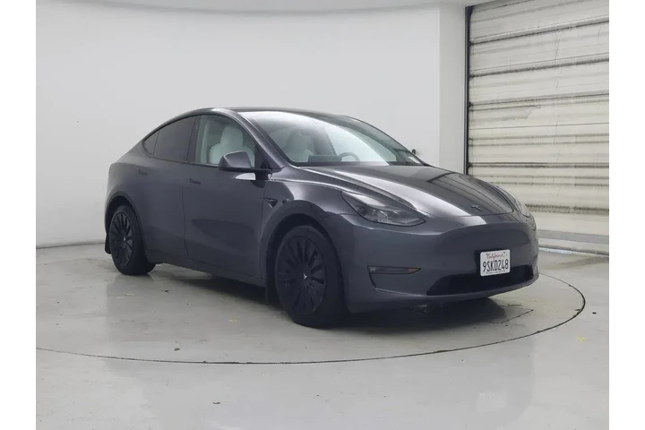 $31998 : Tesla Model Y 2023 AWD Long image 1
