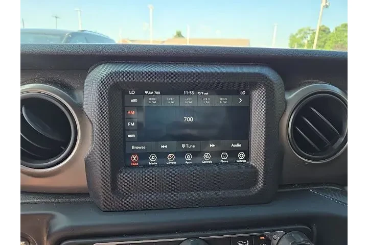 $29450 : Jeep Wrangler Unlimited 2021 image 8