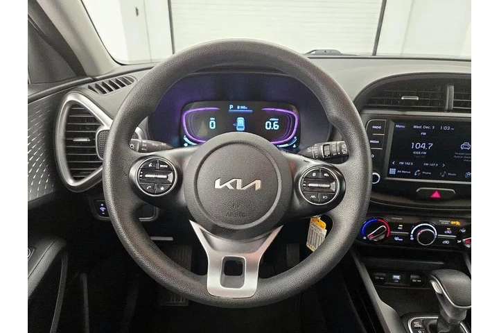 $17998 : Kia Soul 2024 LX 4dr Crossov image 10