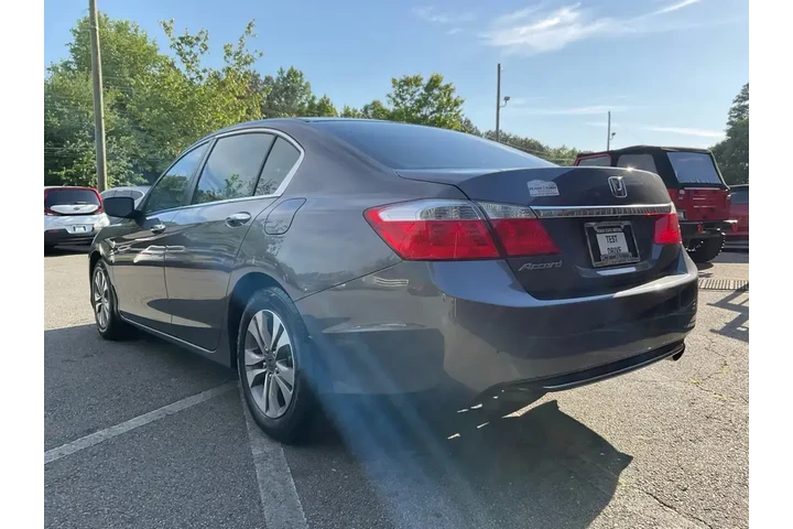 $10985 : Honda Accord 2014 LX 4dr Sed image 7