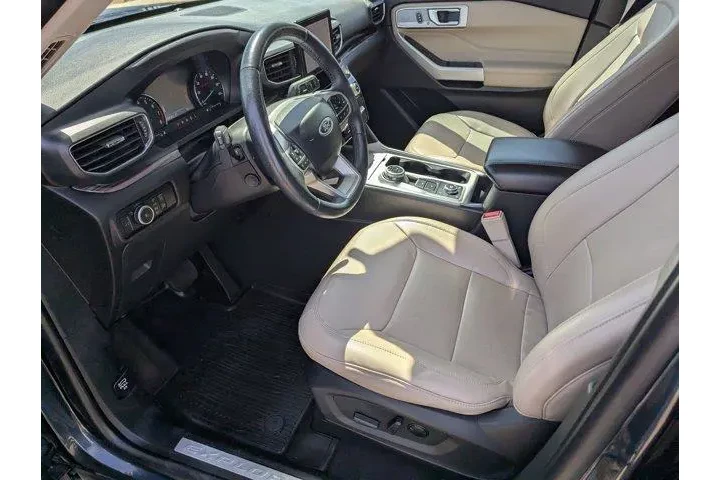 $32999 : Ford Explorer 2023 AWD Limit image 10