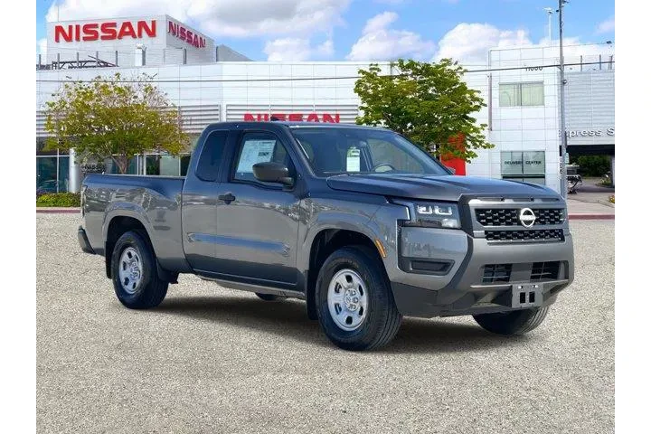$32380 : Nissan Frontier 2026 4x2 S 4 image 5