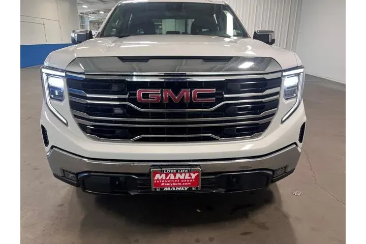 $38630 : GMC Sierra 1500 2024 4x2 SLT image 8