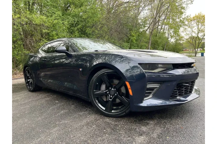 $25997 : 2016 Camaro SS image 2