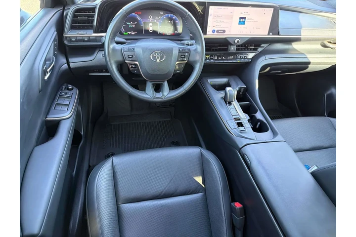 $34503 : Toyota Crown 2023 AWD Limite image 9