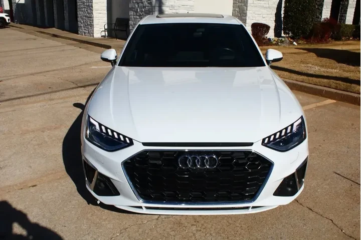 $25000 : Audi A4 2022 AWD quattro S l image 6