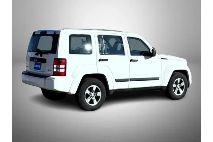$3695 : Jeep Liberty 2008 4x4 Sport image 5