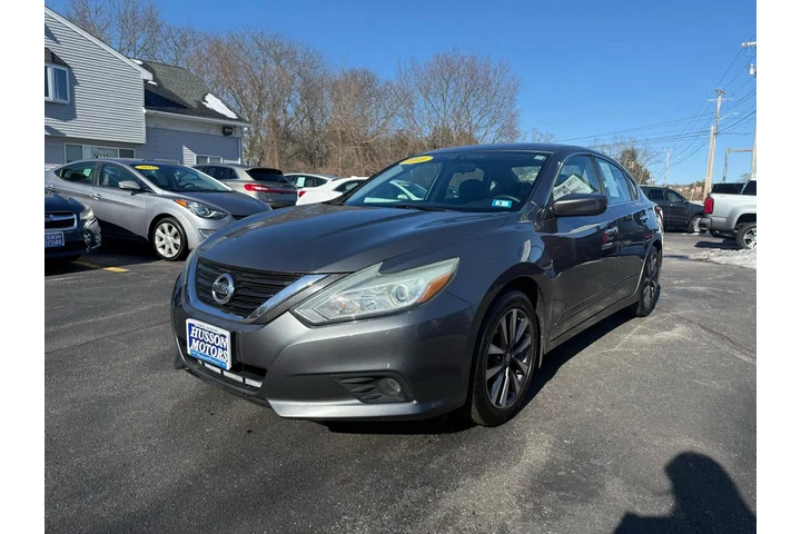 $10999 : 2016 Altima 2.5 SV image 1
