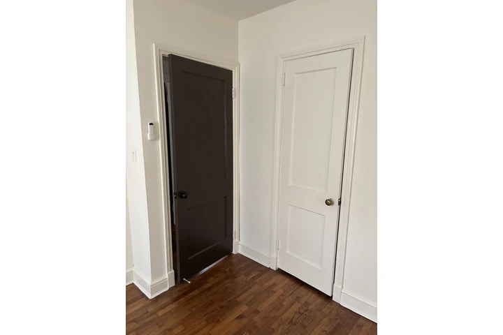 $900 : SE RENTA CUARTO / BAÑO PRIVADO image 6