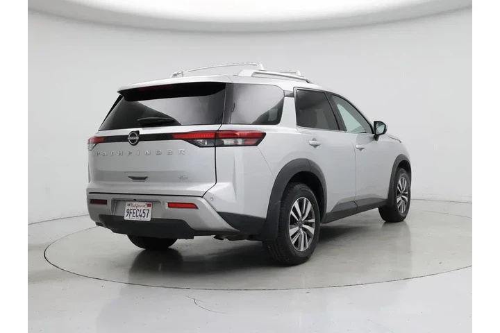 $29998 : Nissan Pathfinder 2023 SL 4d image 8