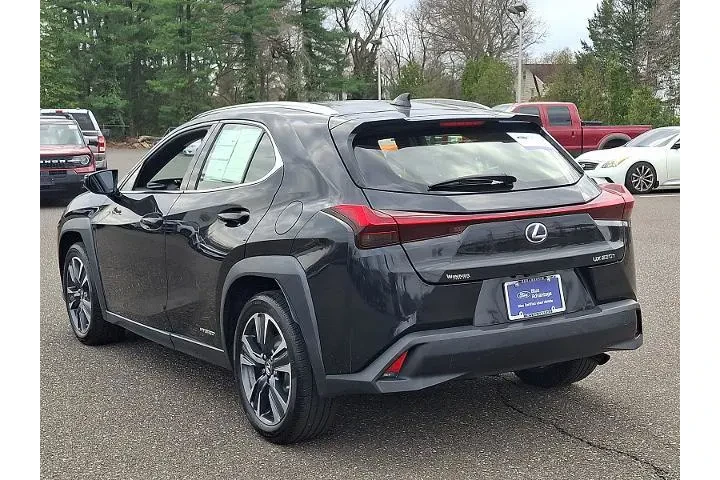 $22398 : Lexus UX 250h 2020 AWD 4dr C image 4