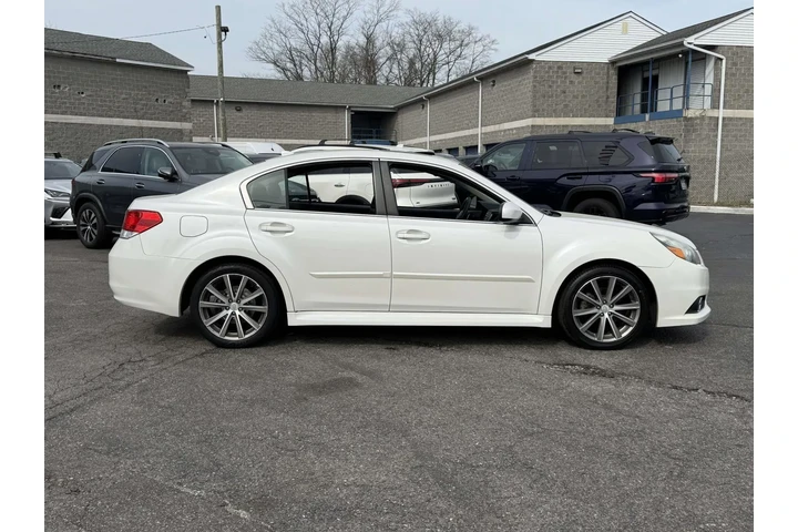 $10998 : Subaru Legacy 2014 AWD 2.5i image 9