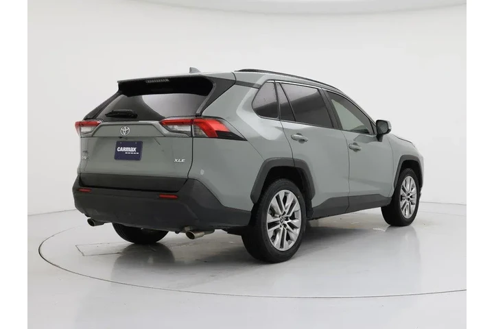 $25998 : Toyota RAV4 2019 XLE Premium image 8
