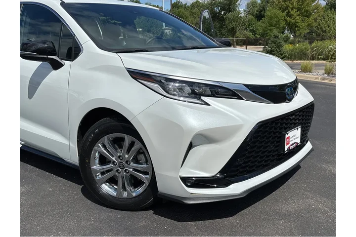 $47410 : Gold Certified2023 Sienna XSE image 7