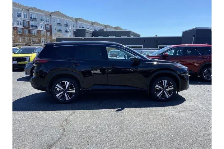 $29487 : Nissan Rogue 2025 AWD SL 4dr image 3