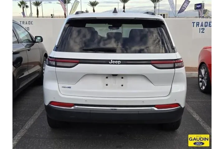 $29900 : Jeep Grand Cherokee 2024 4x4 image 3