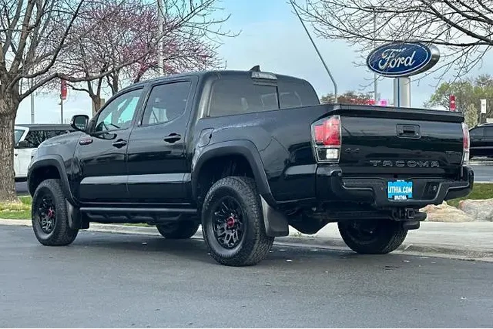 $39995 : Toyota Tacoma 2019 4x4 TRD S image 6