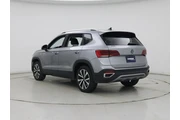 $20998 : Volkswagen Taos 2024 SE 4dr thumbnail