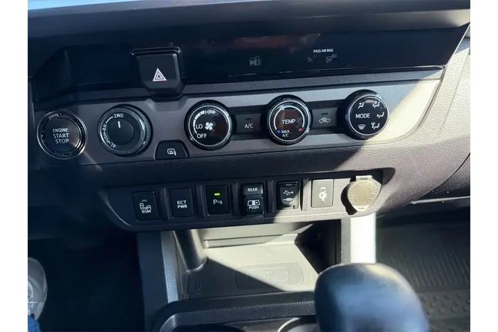 $33500 : Toyota Tacoma 2018 4x4 TRD S image 7