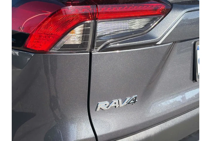 $31385 : Toyota RAV4 2025 LE 4dr SUV image 6
