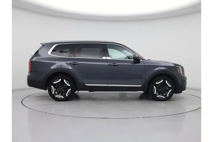 $31998 : Kia Telluride 2023 S 4dr SUV image 7