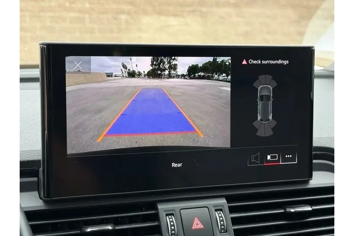 $31989 : Audi Q5 2022 AWD e quattro S image 10