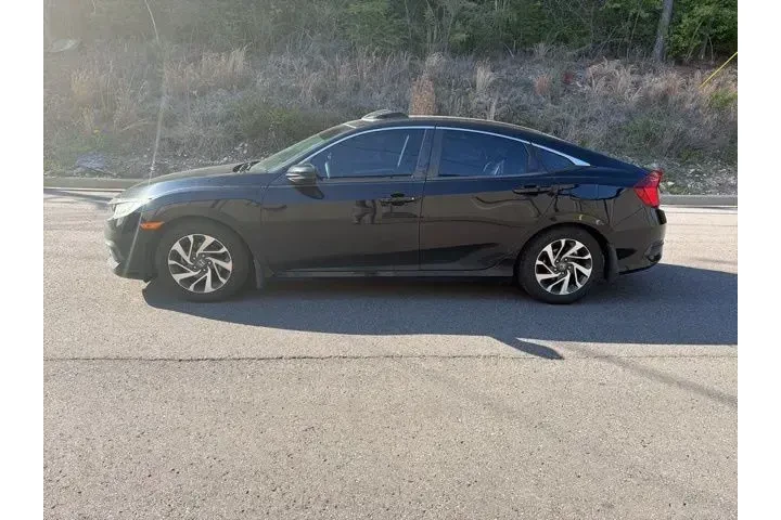 $14490 : Honda Civic 2016 EX 4dr Seda image 4