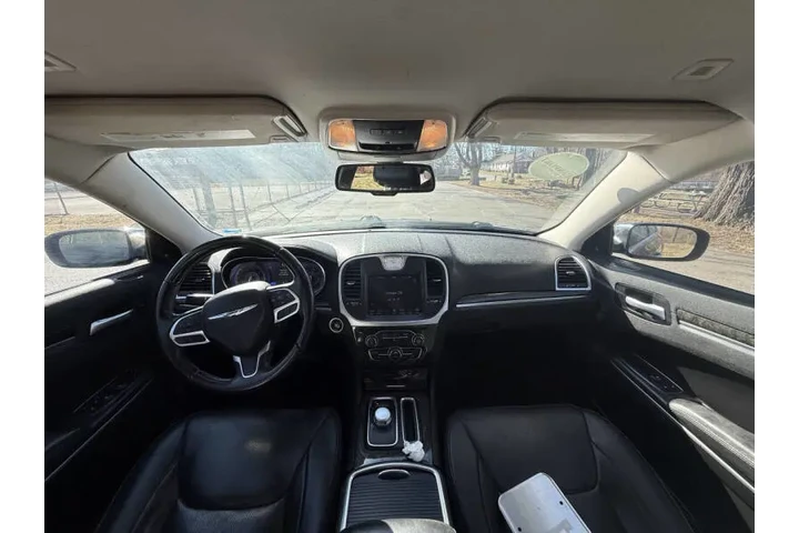 $8999 : 2019 300 Limited image 6