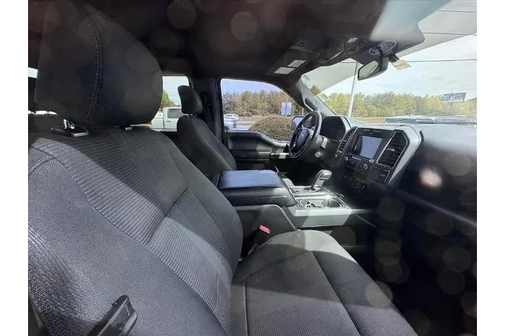 $17891 : Ford F-150 2016 4x4 Lariat 4 image 4