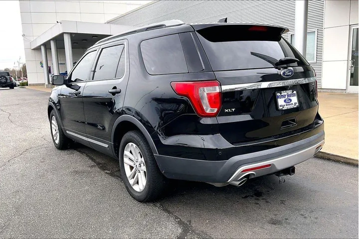 $16691 : Ford Explorer 2017 XLT 4dr S image 3