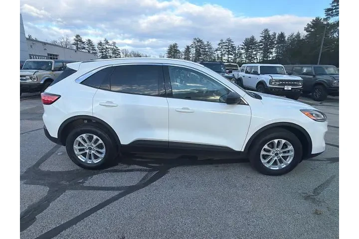 $20995 : Ford Escape 2022 AWD SE 4dr image 8
