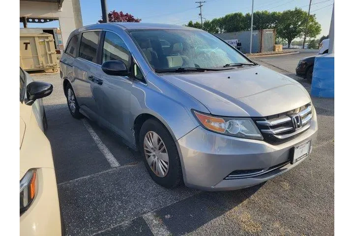 $12967 : Honda Odyssey 2017 LX 4dr Mi image 3