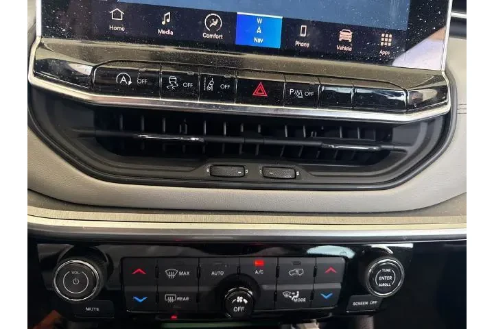 $25529 : Jeep Compass 2025 4x4 Limite image 10